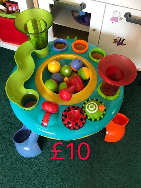 little senses light and sound activity table